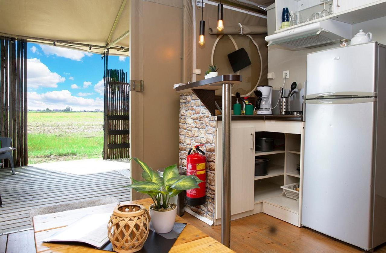 Boerderij Camping Nixhoeve Genderen Luaran gambar